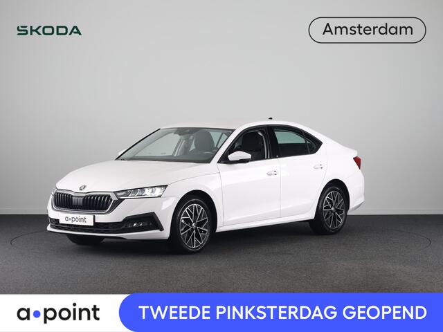 Skoda OCTAVIA Ambition 1.0 e-TSI 110pk DSG-7 | Navigatie | Park Assist | Stoelverwarming | Led verlichting | 17 inch zwarte velgen | Verlengde garantie