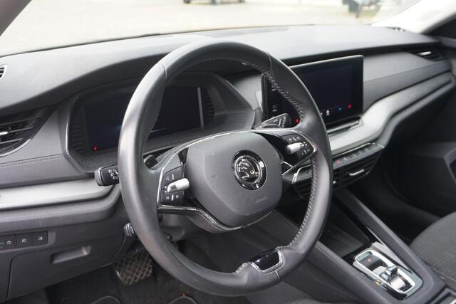 Skoda OCTAVIA Combi 1.0 e-TSI Automaat Edition | TREKHAAK | ADAPT. CRUISE | CARPLAY |