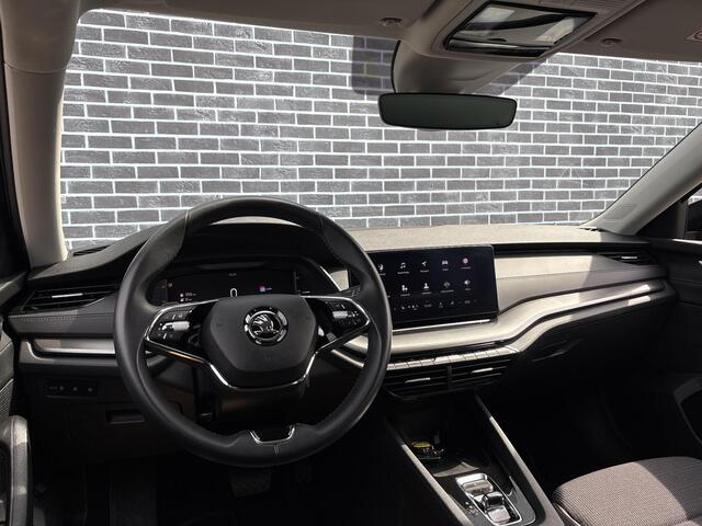 Skoda OCTAVIA Combi 1.4 TSI IV Business | Plug-in Hybrid (PHEV) | Achteruitrijcamera | Navigatie | Apple Carplay | Android Auto | Keyless Entry | Stoelverwarming voor en achter | SunSet | Parkeersensoren