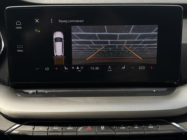 Skoda OCTAVIA Combi 1.4 TSI IV Business | Plug-in Hybrid (PHEV) | Achteruitrijcamera | Navigatie | Apple Carplay | Android Auto | Keyless Entry | Stoelverwarming voor en achter | SunSet | Parkeersensoren