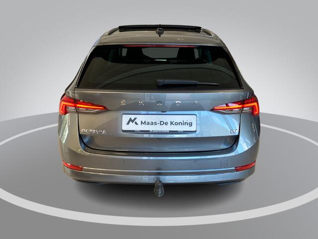 Skoda OCTAVIA Combi 1.4TSI iV 150kW/204PK PHEV Business Edition Plus · Panoramadak · Trekhaak · Navigatie · Camera · Apple/Android Car Play ·