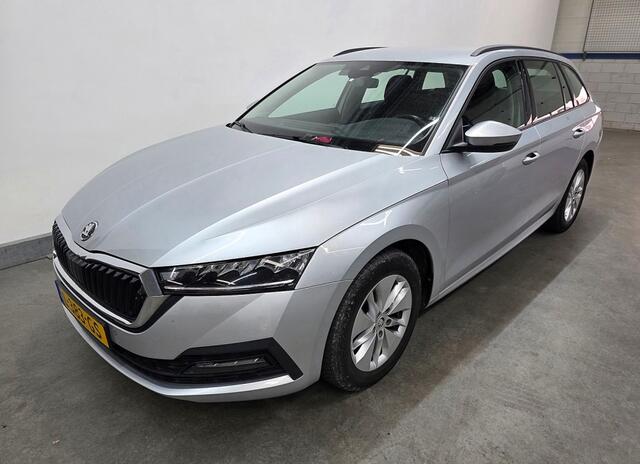 Skoda OCTAVIA Combi 1.0 TSI Business Edition ? VRC ? Carplay/Android ? Trekhaak