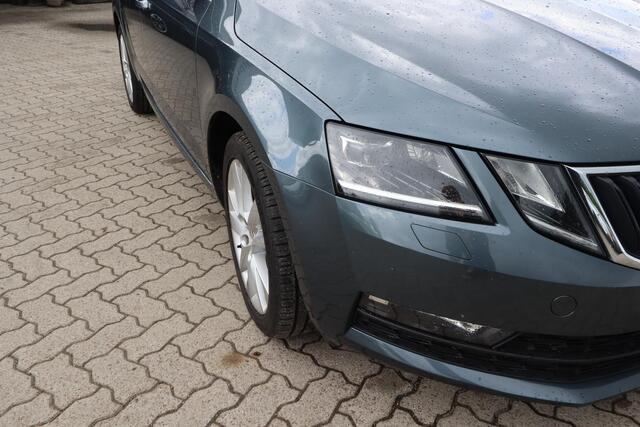 Skoda OCTAVIA Combi 1.6 TDI Greentech Ambition Business | BTW Auto | Trekhaak | Navigatie | Cruise control | Climate Control
