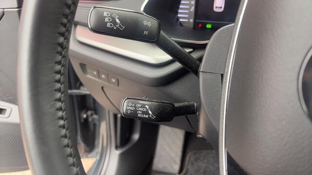 Skoda OCTAVIA Combi 1.0 e-TSI Business Edition AUTOMAAT / STUURVERW / FULL LED / CARPLAY / CLIMA / PDC / BLUETOOTH / ACC / NL-AUTO