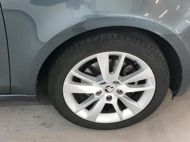Skoda OCTAVIA Combi 1.0 TSI Greentech Business Edition NL-AUTO | NAVI | ECC