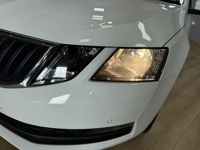 Skoda OCTAVIA 1.0 TSI Greentech Ambition Business Airco ECC | DAB | Apple Carplay | Half leer-stof | Cruise Control | Isofix | NAP