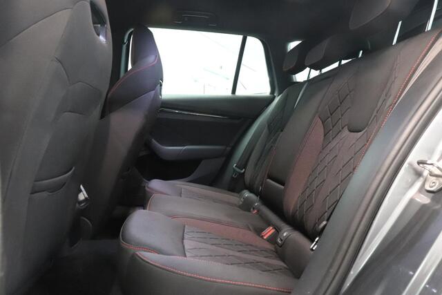 Skoda OCTAVIA Combi 1.4 TSI iV PHEV RS | 360° Camera | SoH 95,7% | Memory | Adaptieve cruise | Matrix LED |