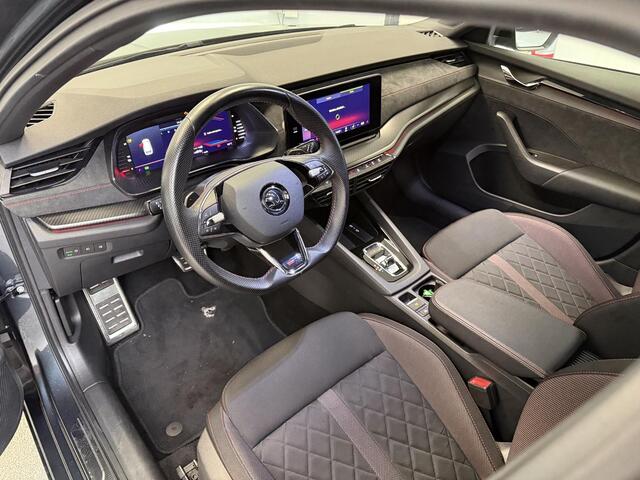 Skoda OCTAVIA Combi 1.4 TSI RS iV PHEV Business | STOEL.V.W | CARPLAY | 94% SOH |