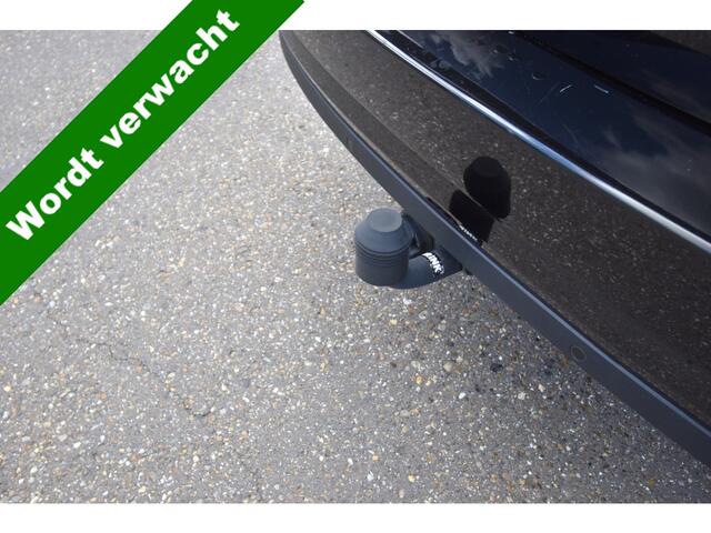 Skoda OCTAVIA Combi 1.0 TSI Greentech Sport Business , TREKHAAK , CLIMATR , CR CONTR , NAVI , PDC A , LMV17 ,