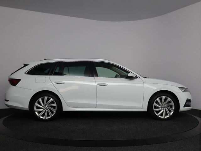 Skoda OCTAVIA Combi 1.4 TSI iV PHEV Style | Stoelverwarming | Elektrisch bedienbare stoelen