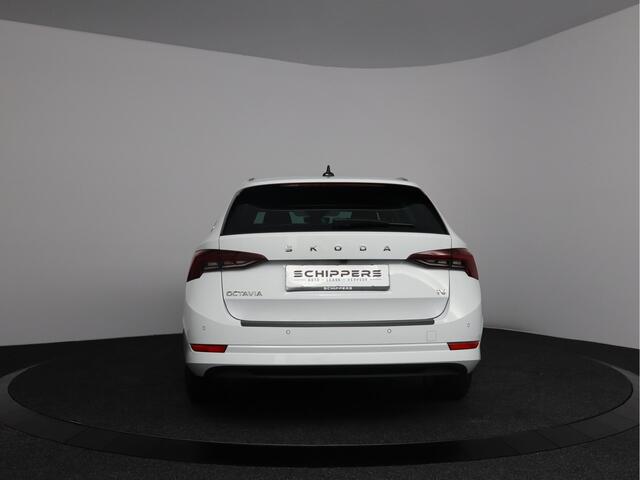 Skoda OCTAVIA Combi 1.4 TSI iV PHEV Style | Stoelverwarming | Elektrisch bedienbare stoelen