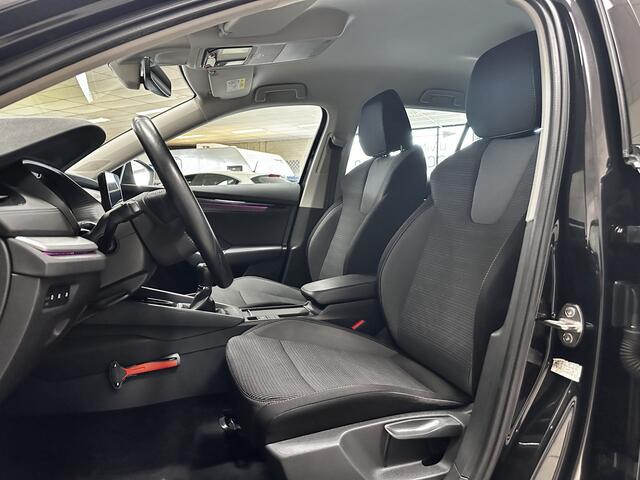 Skoda OCTAVIA Combi 1.0 TSI Business Edition/ VIRTUAL DASH./ Elek. Kofferklep/ Apple + Android/ DAB+/ LED Koplampen/ Keyless-Go/ Lane-Assist./ PDC V+A/ 16'' LMV/ Navi/ Cruise/ Extra getint glas.
