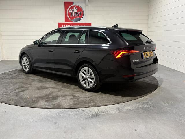 Skoda OCTAVIA Combi 1.4 TSI iV PHEV Sportline Business, Full led, Head up, Camera, Elect a klep, BTW auto, Dealer o.h., Canton Audio, El stoelen met memory, App connect