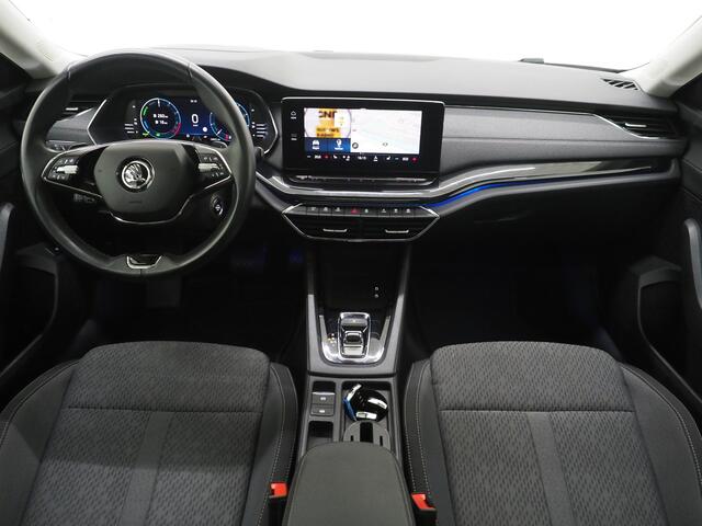 Skoda OCTAVIA Combi 1.4 TSI iV PHEV | Panoramadak | HUD | Camera | Sfeerlicht | Keyless | Adaptive Cruise | Memory