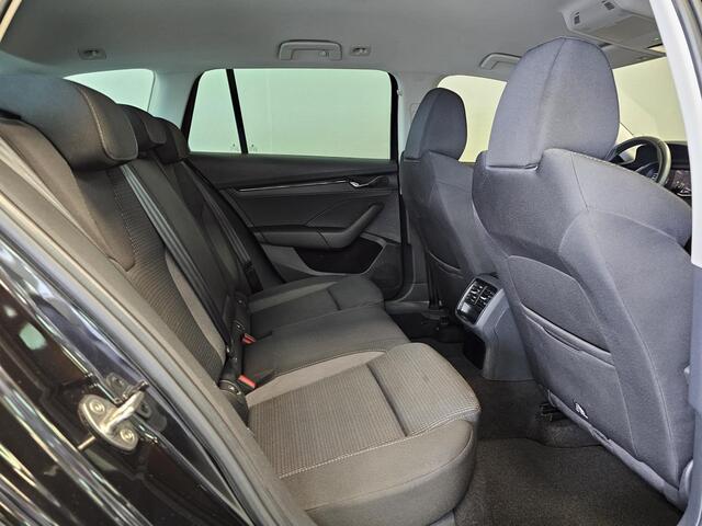 Skoda OCTAVIA Combi 1.4 TSI iV PHEV Business Edition | Stoelverwarming | Carplay | Led | Navi |