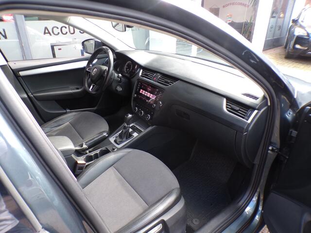 Skoda OCTAVIA Combi 1.0 TSI Greentech Ambition Business GOED ONDERHOUDEN AUTOMAAT AIRCO