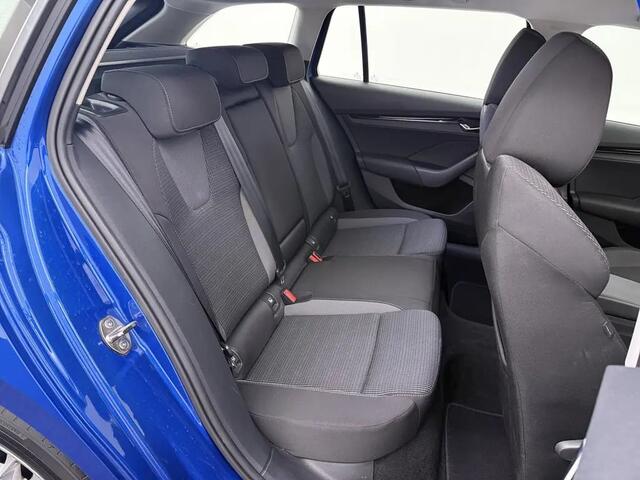Skoda OCTAVIA Combi 1.0 TSI Business Edition Gratis Afleverpakket! | Camera | Adaptieve Cruise |