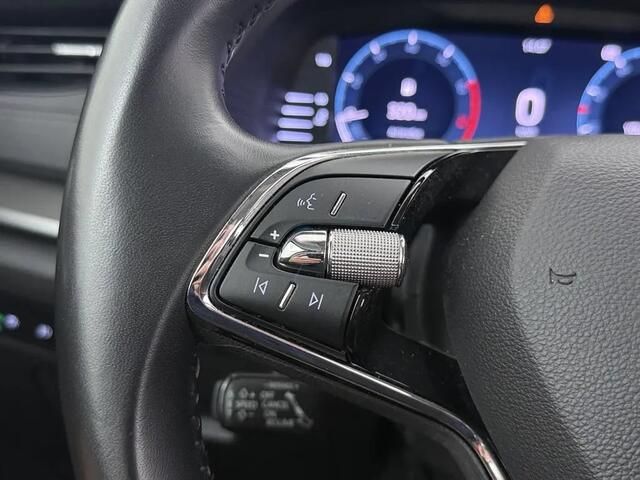 Skoda OCTAVIA Combi 1.0 TSI Business Edition Gratis Afleverpakket! | Camera | Adaptieve Cruise |