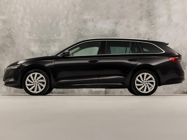 Skoda OCTAVIA Combi 1.4 TSI iV PHEV Business Edition Plus 218Pk Automaat (VIRTUAL COCKPIT, APPLE CARPLAY, GROOT NAVI, CAMERA, STOELVERWARMING, SPORTSTOELEN, GETINT GLAS, CRUISE, NIEUWE APK, NIEUWSTAAT)