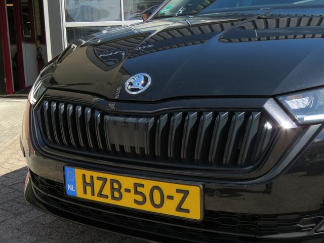 Skoda OCTAVIA 1.4 TSI 204PK IV PHEV SPORTLINE / 19 Inch / Memory Sportstoelen / Zwarte hemel / Stoelverw. / BOVAG garantie