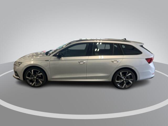 Skoda OCTAVIA 1.4 TSI iV PHEV 204pk DSG · Keyless · Elek. Achterklep · Apple/Android Car Play · ACC · Stoelverwarming · Draadloze Telefoonlader ·