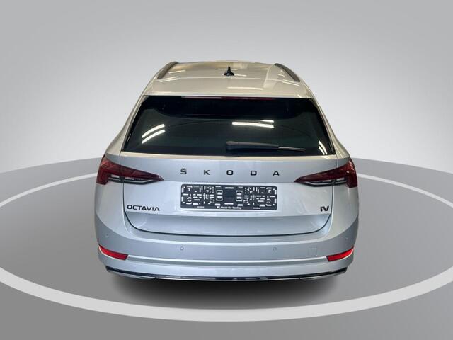 Skoda OCTAVIA 1.4 TSI iV PHEV 204pk DSG · Keyless · Elek. Achterklep · Apple/Android Car Play · ACC · Stoelverwarming · Draadloze Telefoonlader ·