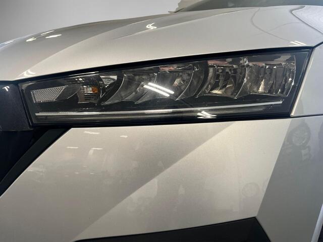 Skoda OCTAVIA 1.4 TSI iV PHEV 204pk DSG · Keyless · Elek. Achterklep · Apple/Android Car Play · ACC · Stoelverwarming · Draadloze Telefoonlader ·
