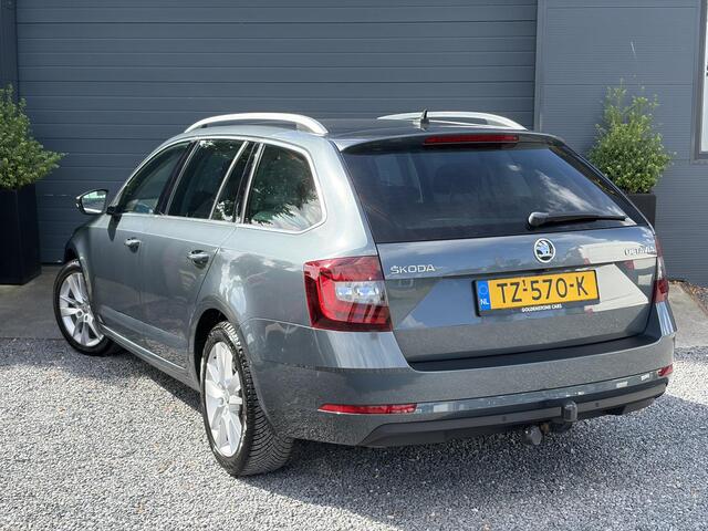 Skoda OCTAVIA Combi 1.5 TSI Greentech Style Business 2e Eigenaar,Draadloze telefoonlader,Carplay,Camera,Navi,Trekhaak,150pk,Pdc V+A,Keyless,Clima,Cruise,Elekt.Stoel,Recent beurt gehad,N.A.P,Apk tot 07-2027