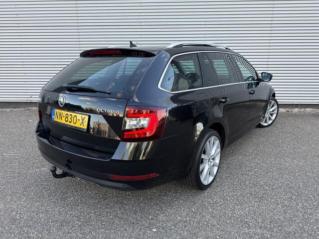 Skoda OCTAVIA Combi 1.4 TSI Grt Sty. Bns NAP Pano Led Camera Trekhaak Canton ACC