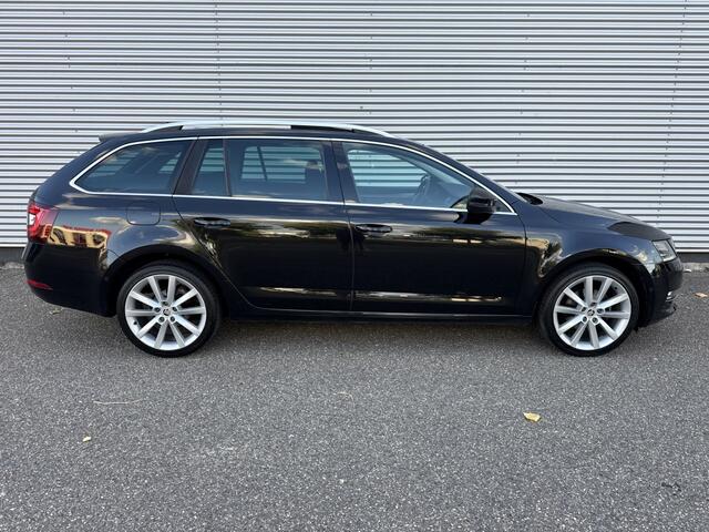Skoda OCTAVIA Combi 1.4 TSI Grt Sty. Bns NAP Pano Led Camera Trekhaak Canton ACC