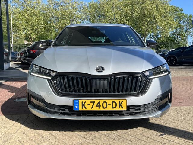 Skoda OCTAVIA Combi 1.0 e-TSI Sport Business / Virtual cockpit / Afneembare Trekhaak / Full Led / 18 inch / sportstuur