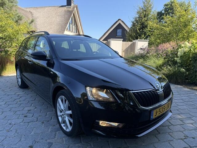 Skoda OCTAVIA 1.6 TDI Sport Bns