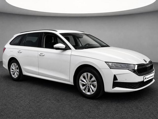 Skoda OCTAVIA Combi 1.5TSI/115PK FL Selection · Apple/Android Car Play · Parkeersensoren · Stoelverwarming · Garantie t/m 04-12-2028 of 120000km.