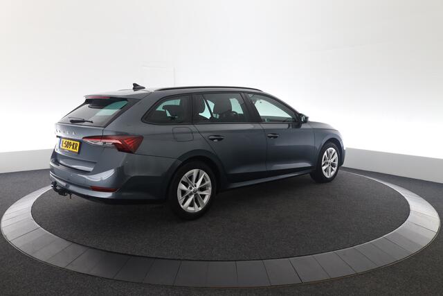 Skoda OCTAVIA Combi 1.5 TSI First Edition Stoelverwarming, Trekhaak