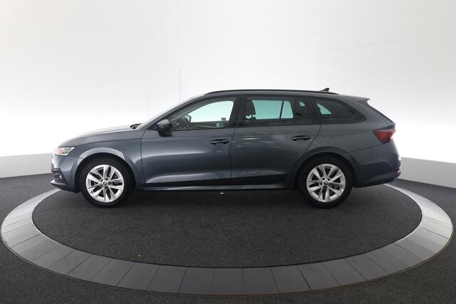 Skoda OCTAVIA Combi 1.5 TSI First Edition Stoelverwarming, Trekhaak