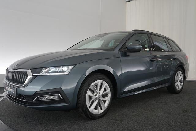 Skoda OCTAVIA Combi 1.5 TSI First Edition Stoelverwarming, Trekhaak