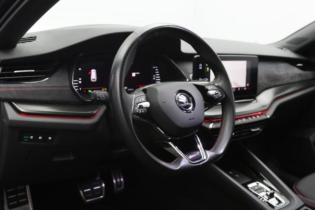 Skoda OCTAVIA Combi 245 PK 1.4 TSI RS iV PHEV Business PHEV, Stoelverwarming, Carplay, Head-Up
