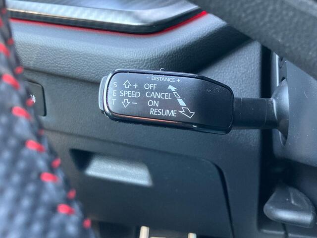 Skoda OCTAVIA Combi 1.4TSI iV PHEV 180kW/245PK RS · Navigatie · Apple/Android Car Play · Parkeersensoren