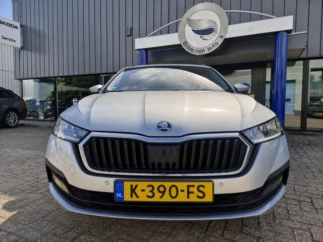 Skoda OCTAVIA Combi 1.0 TSI Business Edition | Automaat | Navigatie | Stoelverwarming |