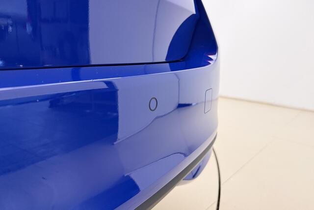 Skoda OCTAVIA Combi 1.5 TSI MHEV Business Edition Automaat | Trekhaak wegklapbaar | Navigatie | Stoel & Stuurverwarming | Extra getint glas | Electrische achterklep