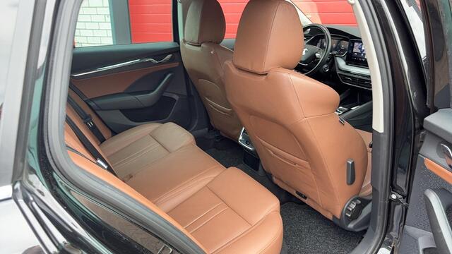 Skoda OCTAVIA Combi 1.5 e-TSI Business Edition Plus AUTOMAAT / COGNAC LEDER / MATRIX LED / STOELVERW / TREKHAAK / CARPLAY / KEYLESS / NAVI / CLIMA / NL-AUTO