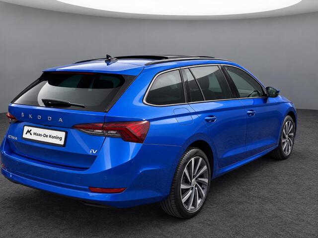 Skoda OCTAVIA Combi 1.4TSI iV PHEV 150kW/204PK Sportline Business · Panoramadak · Navigatie · Camera + Parkeersensoren · Stoel, Stuur + achterbank verwarming · 18'' Velgen ·