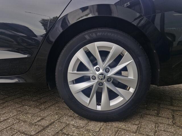 Skoda OCTAVIA Combi 1.0 TSI Business Edition Plus | Navigatie | Dodehoek | Adaptive Cruise Control | Elek. Best. Stoel + Achterklep |