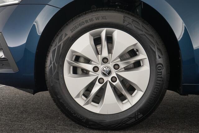 Skoda OCTAVIA Combi 1.0 e-TSI Business Edition