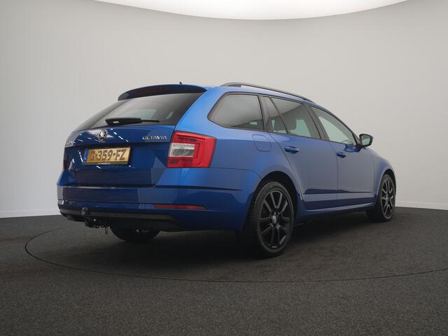 Skoda OCTAVIA Combi 1.0 TSI Greentech Business Edition - RIJKLAARPRIJS - Trekhaak - Parkeersensoren Achter