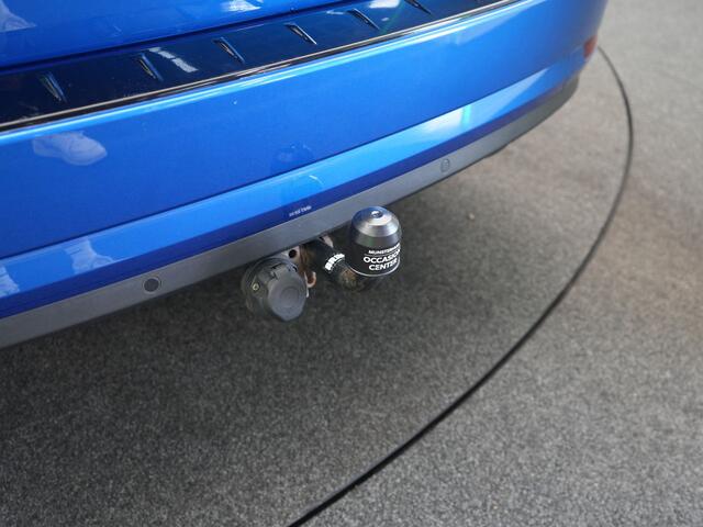 Skoda OCTAVIA Combi 1.0 TSI Greentech Business Edition - RIJKLAARPRIJS - Trekhaak - Parkeersensoren Achter