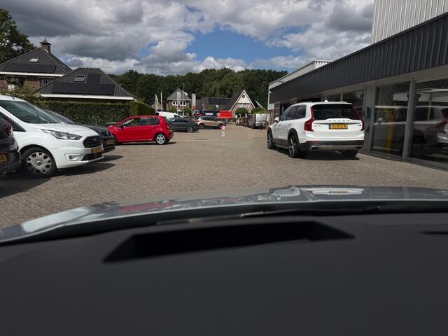 Skoda OCTAVIA Combi 1.4 TSI iV PHEV Business Edition Plus - Camera Carplay Head Up Stoelverw.