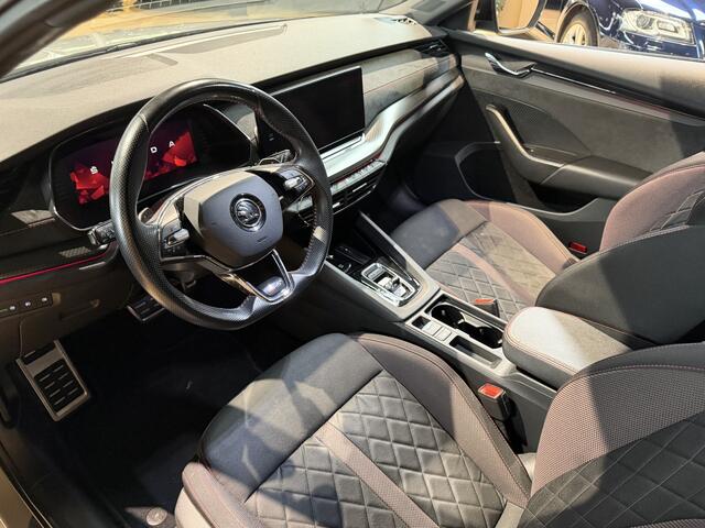 Skoda OCTAVIA Combi 2.0 TSI iV RS panoramadak | voorzien van skoda paraplu in de deur