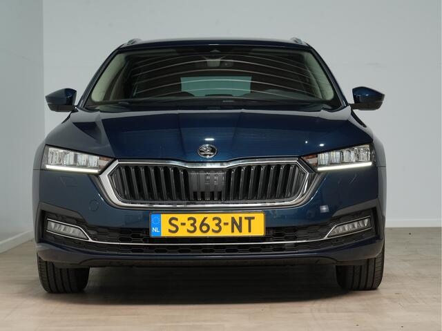 Skoda OCTAVIA Combi 1.0 e-TSI Business Edition Plus Navigatie Parkeersensoren Virtual Cockpit 155