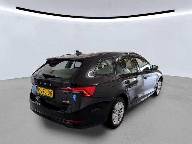 Skoda OCTAVIA Combi 1.0 e-TSI Ambition / AUTOMAAT/ CRUISE/ NAVI/ CLIMATE/ DIGITAL DASH./ 16" LMV